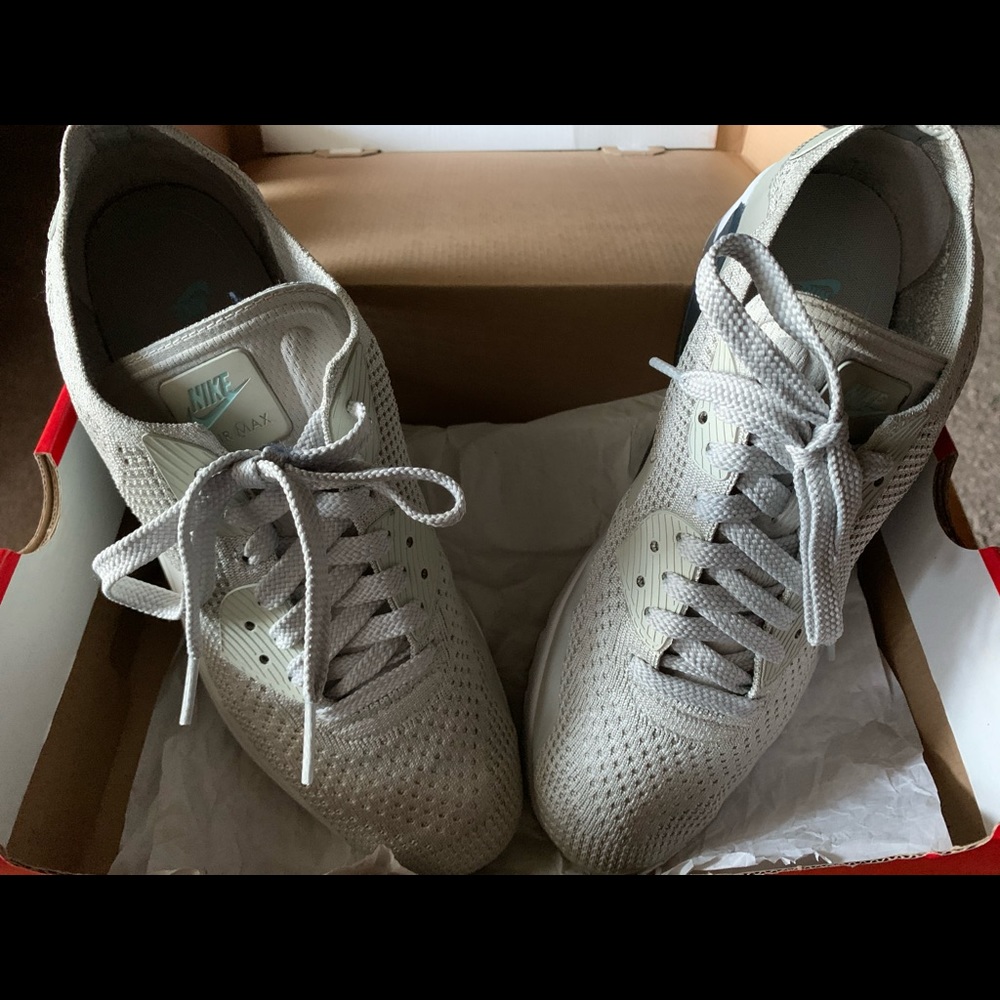 NIKE AIR MAX 90 ULTRA 2.0 FLYKNIT Size 10